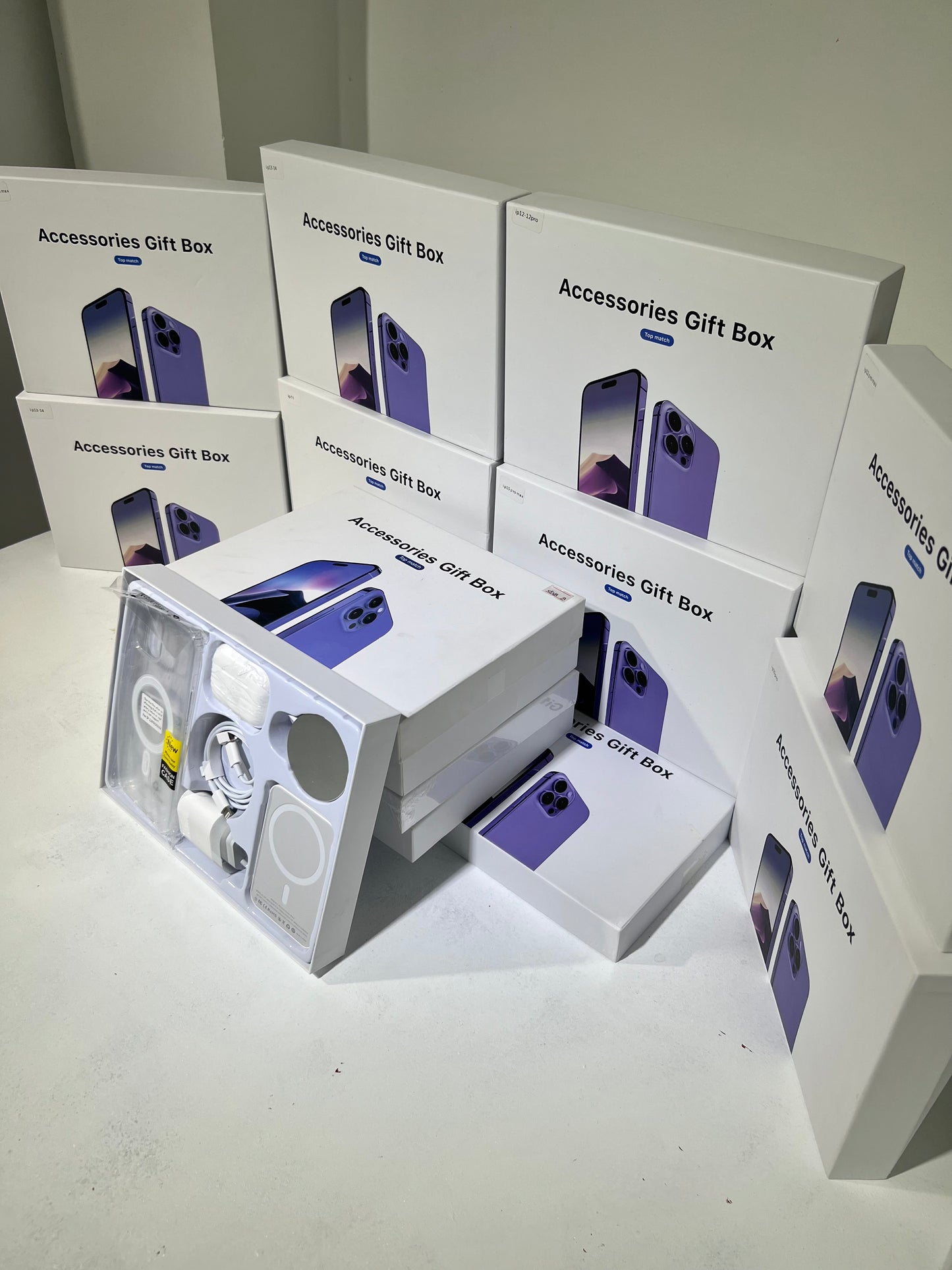 Accessories Box iPhone